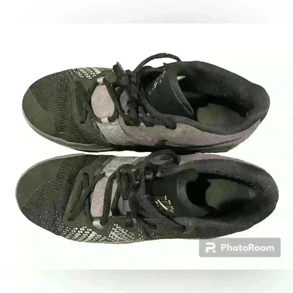 Nike Kyrie Flytrap Basketball Shoes Size 6.5 - Picture 4 of 7